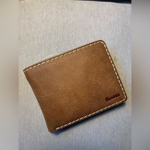 Roots leather wallet brand new